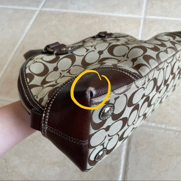 BROWN COACH PURSE - Picture 16 of 16